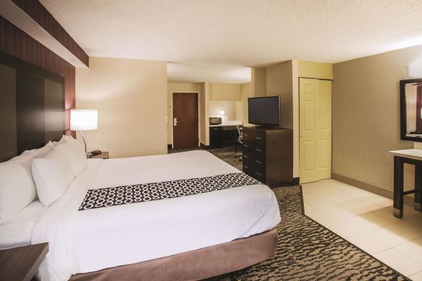 La Quinta Inn Ste Newark Elkton
